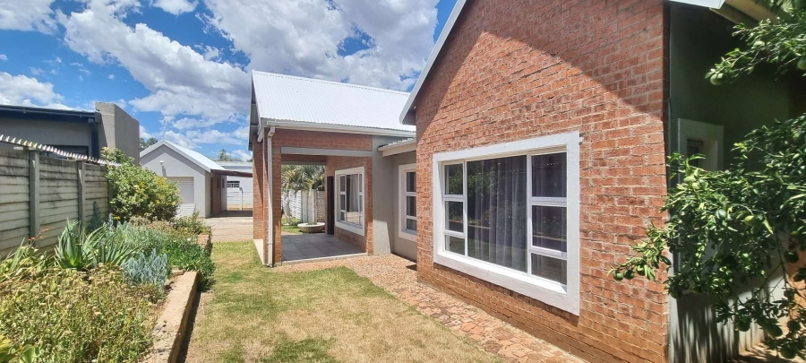 3 Bedroom Property for Sale in Bayswater Free State